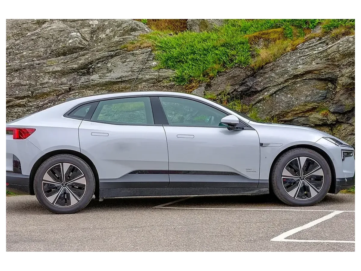 Polestar Polestar 4 Long Range Single Motor available for UK car leasing