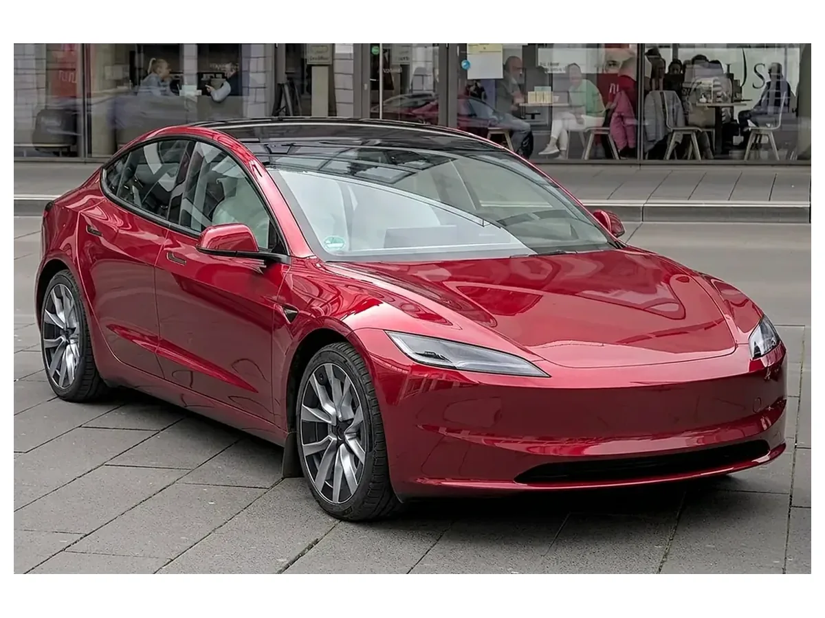Tesla Model 3 RWD available for UK car leasing